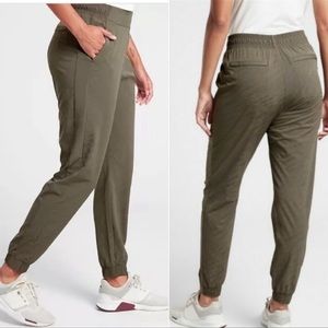 Athleta Brooklyn Textured Jogger